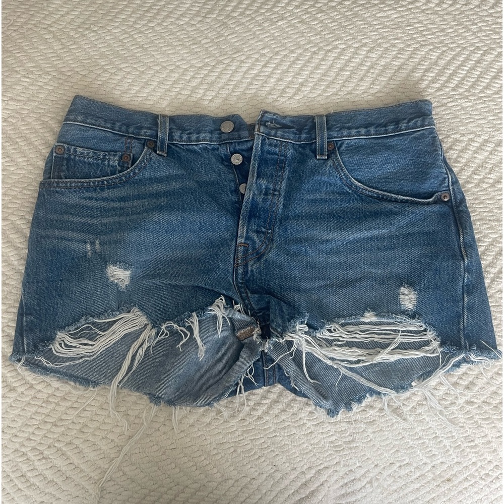Levi’s 501 shorts size 30